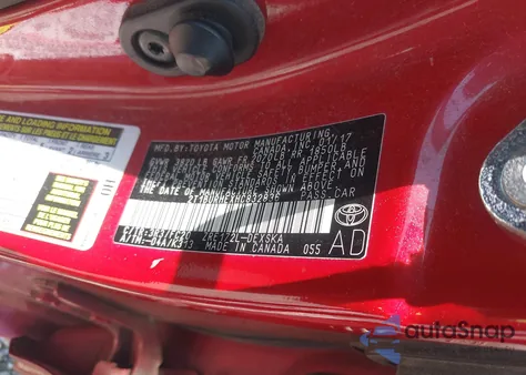 2017 Toyota Corolla Se z USA, uszkodzony, nr VIN 2T1BURHEXHC832836